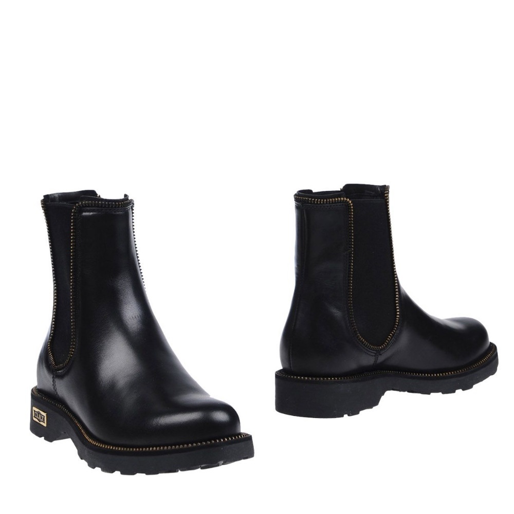 CULT boots size 39 approx. US9